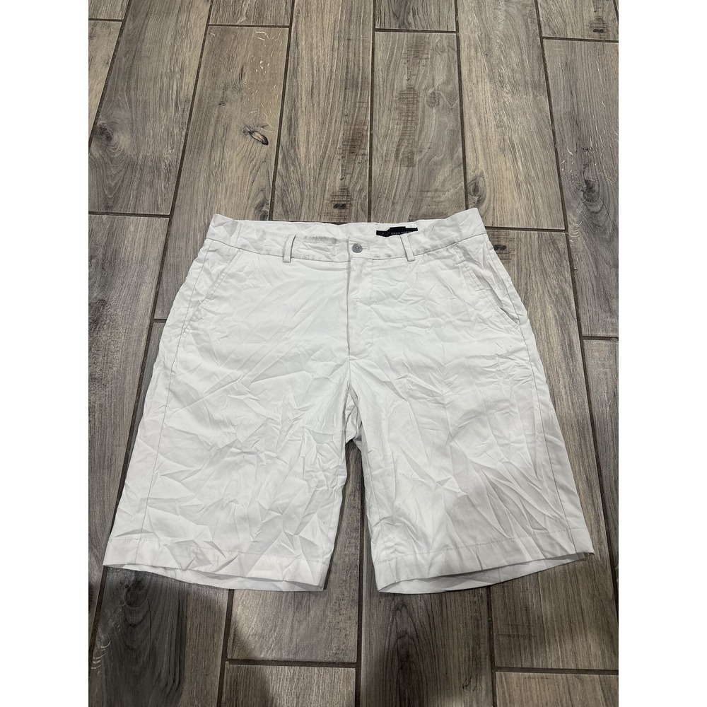 Greg Norman Men's White Golf Performance Shorts Size 32 Flat Front Stretch